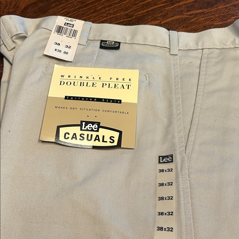 Lee Men's Casual Double Pleat Pants - Light beige